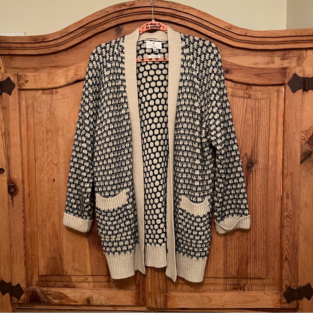 Cardigan with wool